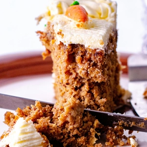 carrot cake loaf with frosting